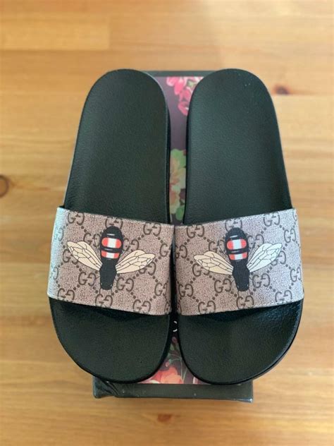 gucci bee flip flops